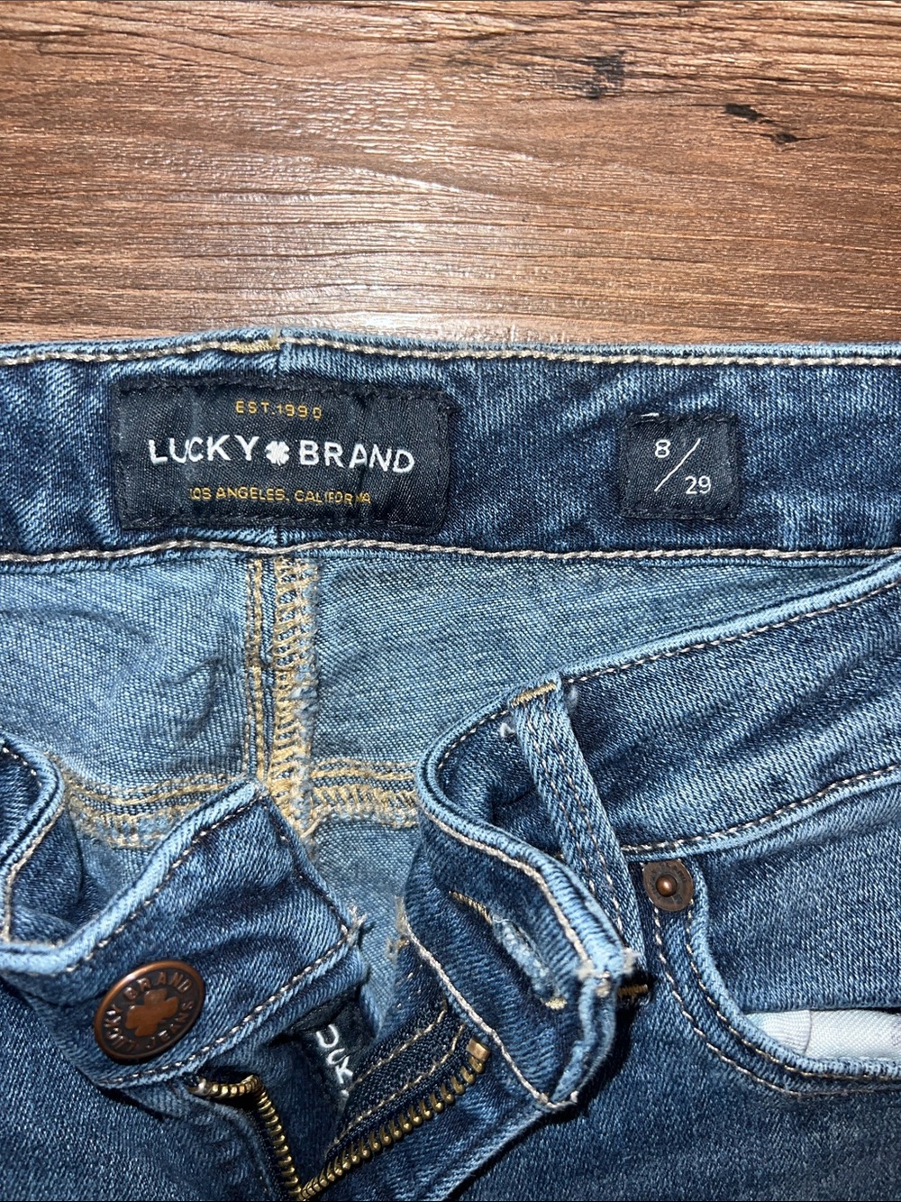 Lucky Brand Women’s Skinny Jeans — Medium Blue Wash - Picture 2 of 5